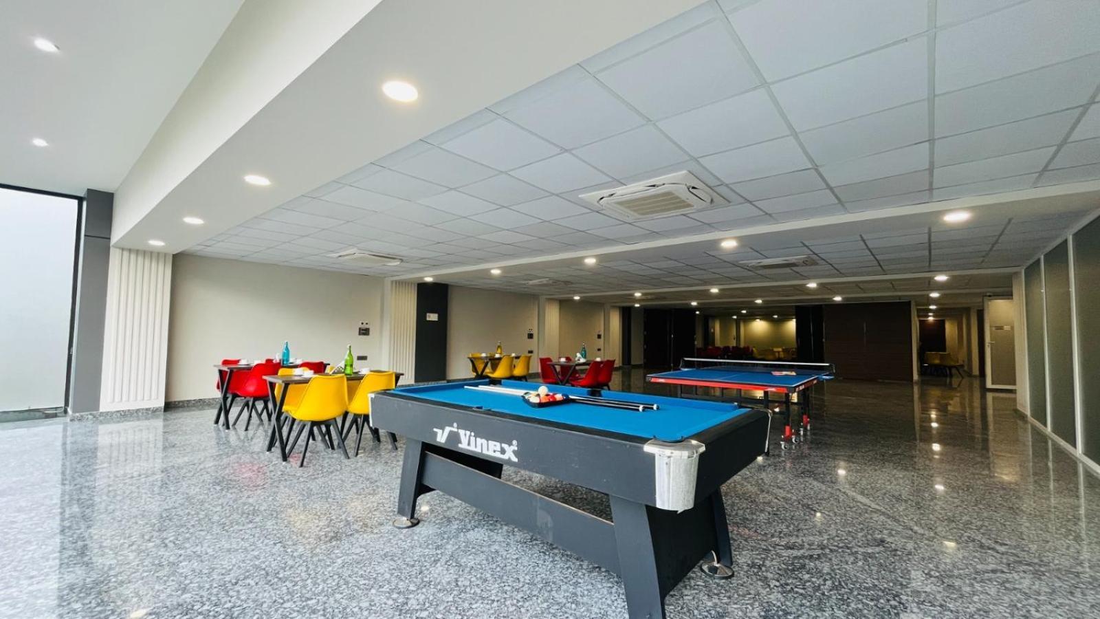 Zen Suites Gurgaon - Luxe Stays Collection Екстер'єр фото