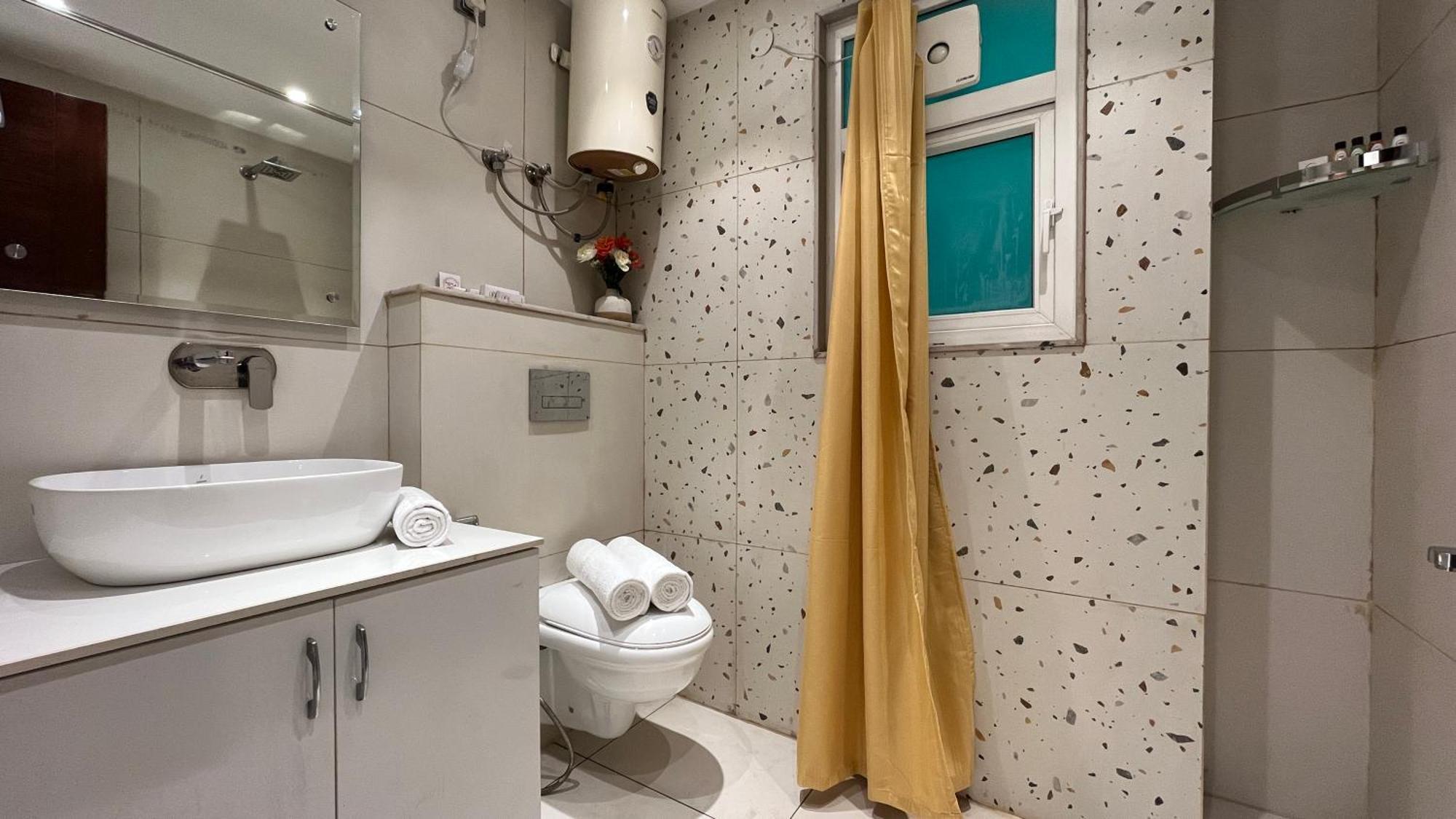 Zen Suites Gurgaon - Luxe Stays Collection Екстер'єр фото