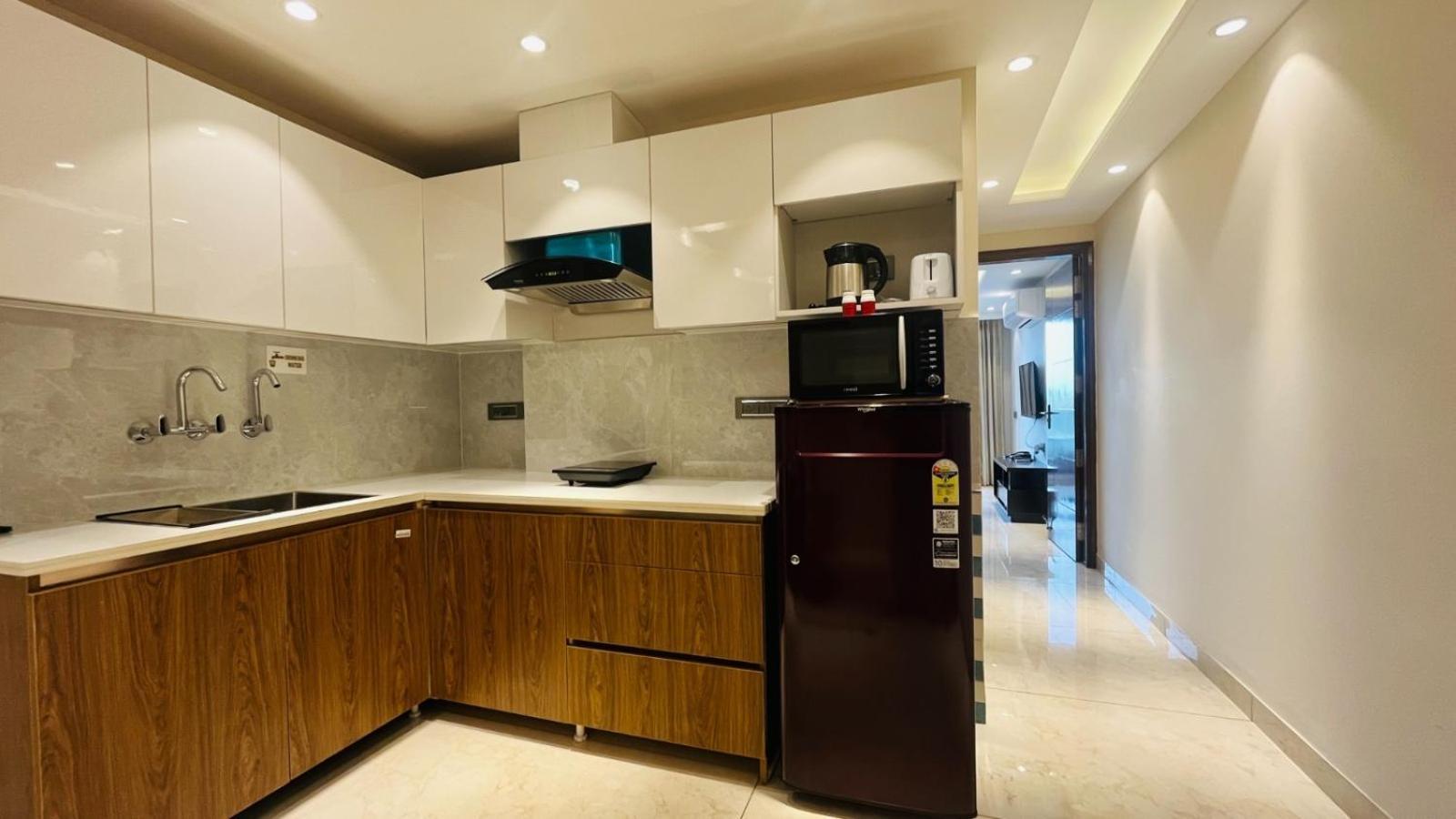 Zen Suites Gurgaon - Luxe Stays Collection Екстер'єр фото